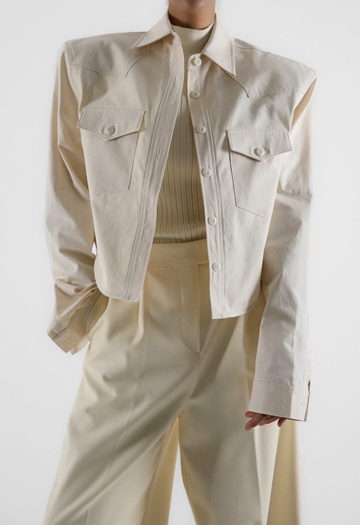 Cropped
Padded
Jacket
Cream
Warm
Stylish
Cozy
Layering
Chic
Modern