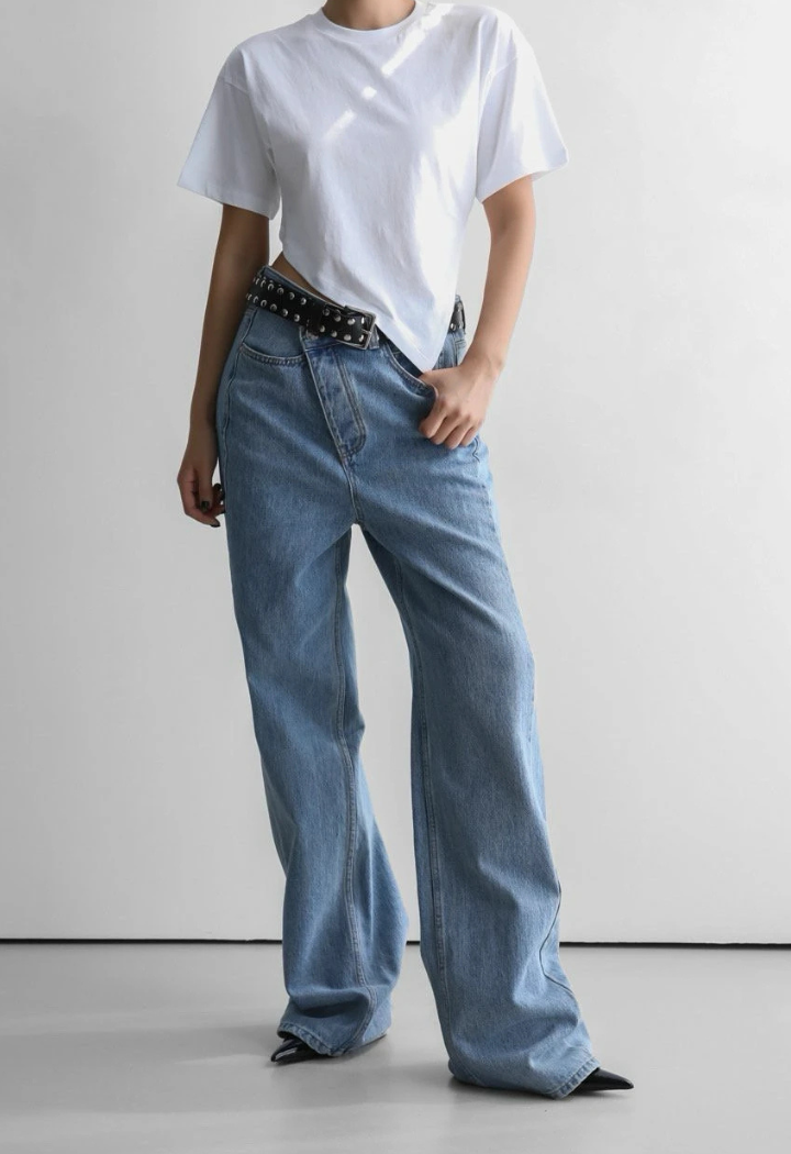 Side Slit Hem Cropped Cotton Tee